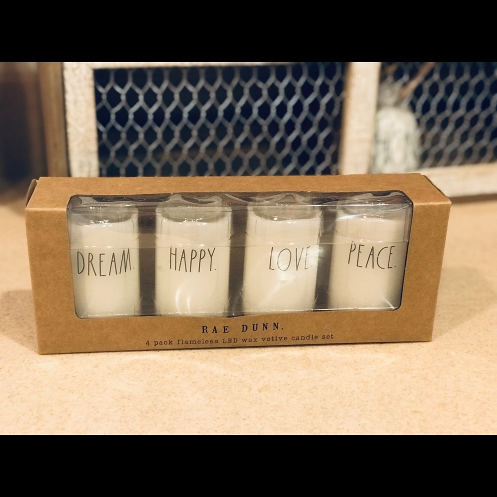 Rae Dunn 4 FLAMELESS FLICKERING LED candle